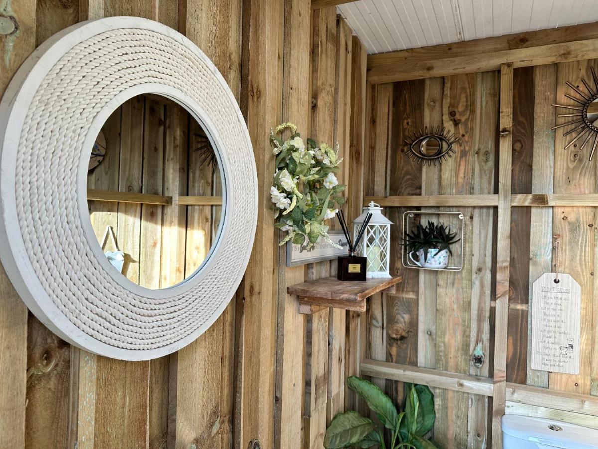 Hotel Deerstone Glamping-Pinhaw Beacon Dome Hot Tub Earby Exterior foto